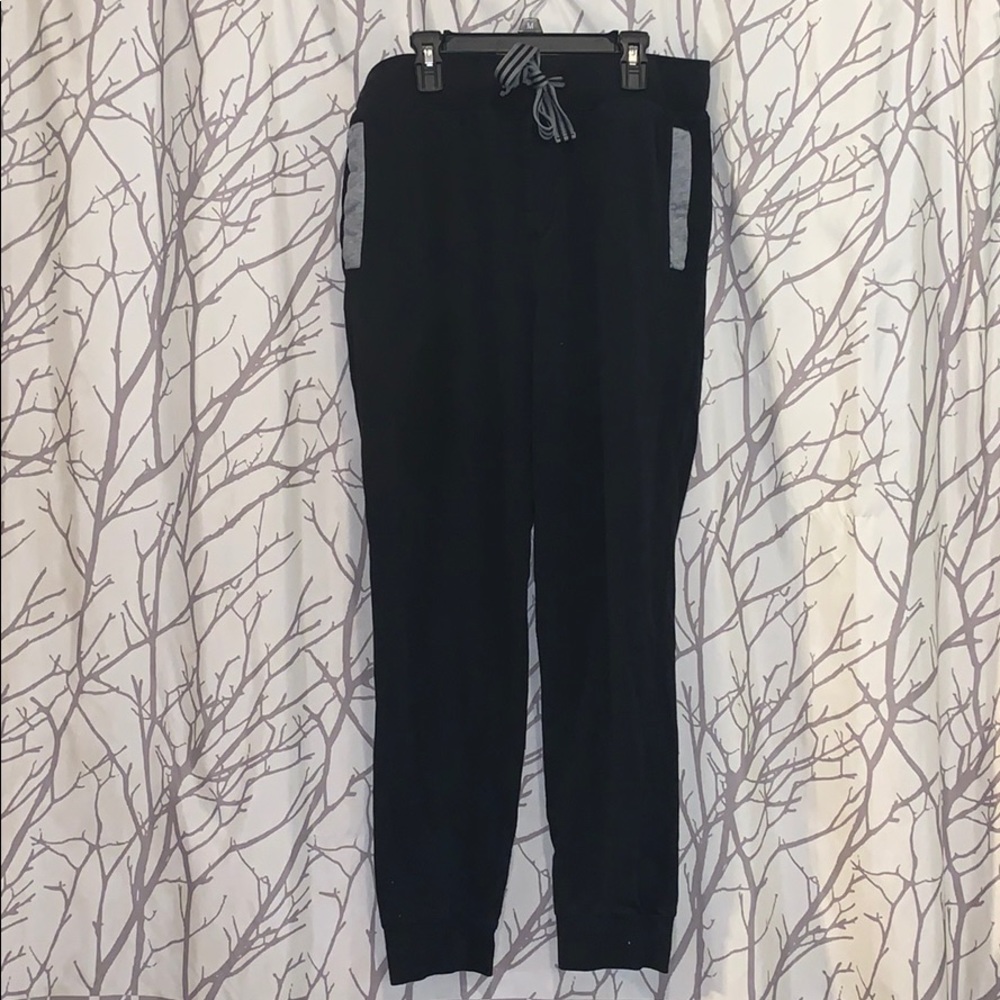 Women’s joggers